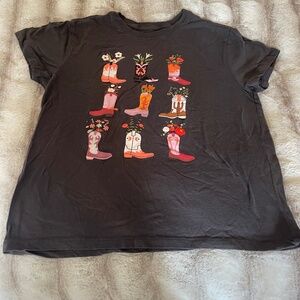 T-shirt perfect for the inner cowgirl in you